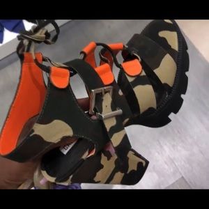 {NEW} Sexy Camo High Heels (BRAND NEW IN BOX)